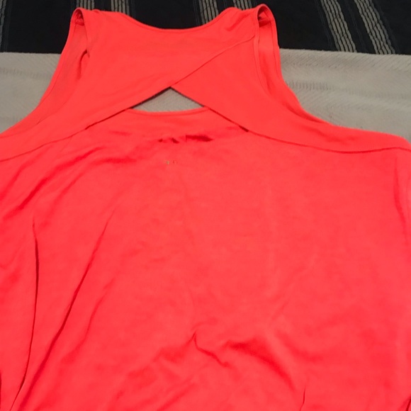 Lot of 3 exercise shirts - Picture 4 of 6